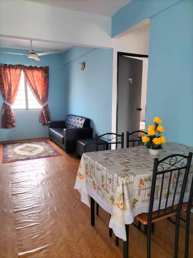 Khairul Homestay Pangsapuri Sutera Seberang Jaya Kampong Telok  Exterior photo